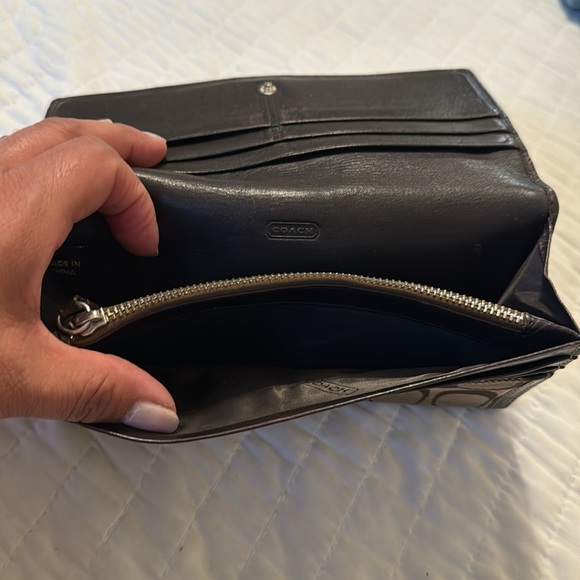 Coach Wallet - Picture 6 of 6